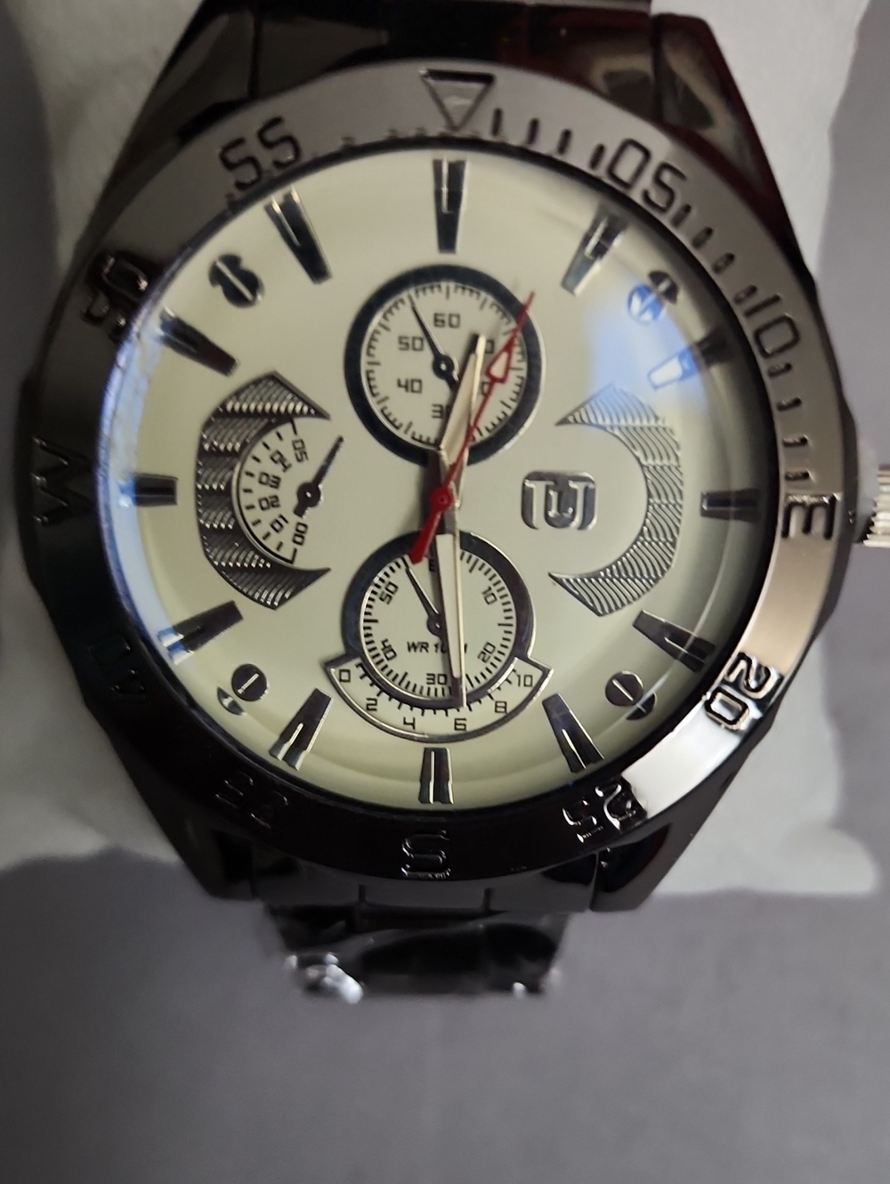 TU Men's Sport Watch — White Dial, Black Bracelet